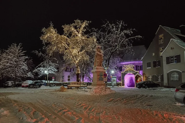 Gewerbeimmobilie Abensberg Aventinusplatz - Außenansicht