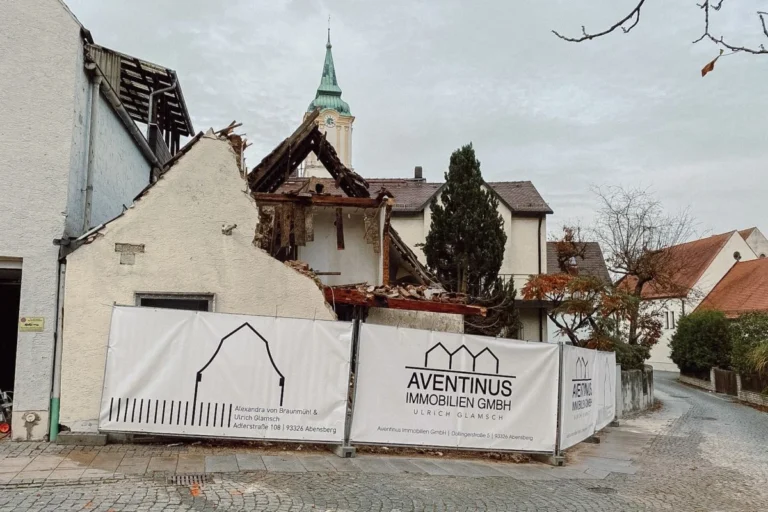 Neubau Gewerbeimmobilie Abensberg Aventinusplatz - Baufortschritt