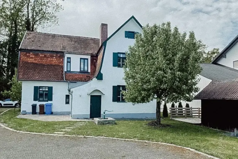 Gewerbeimmobilie in Abensberg - Außenansicht